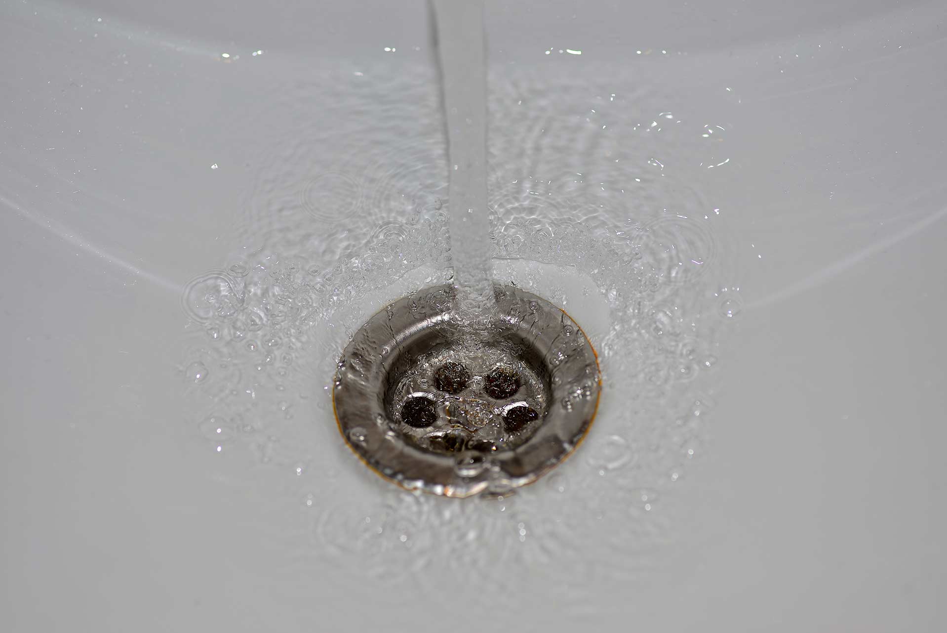 A2B Drains provides services to unblock blocked sinks and drains for properties in Noak Hill.